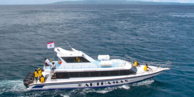 Arthamas Express Boat